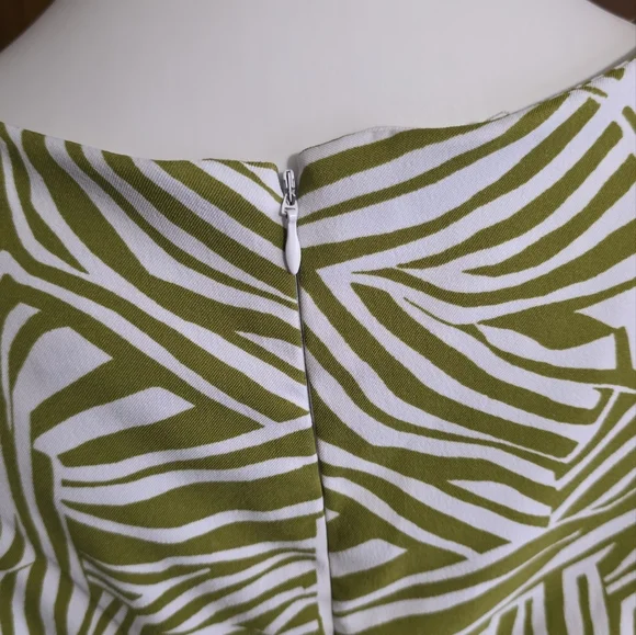 Perceptions Sleeveless Abstract Print Midi Dress Lime & White Size 18 - Picture 9 of 14